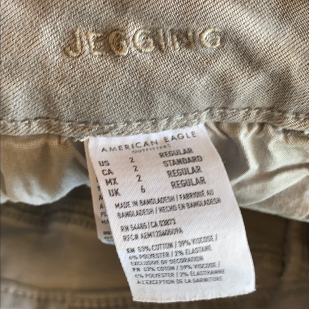 American Eagle Light Grey Distressed Jeggings - image 4
